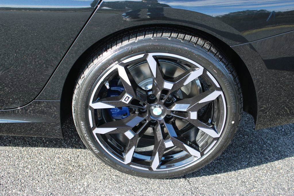 New 2026 BMW 330i xDrive Sedan w/ M Sport Package image 35