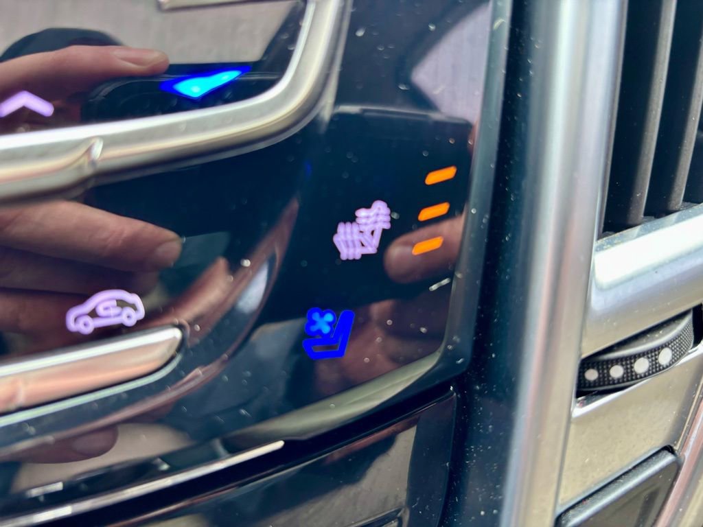 Used 2015 Cadillac SRX Premium image 19