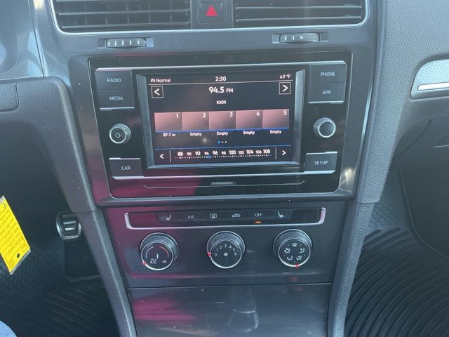 Used 2019 Volkswagen Golf Alltrack image 10