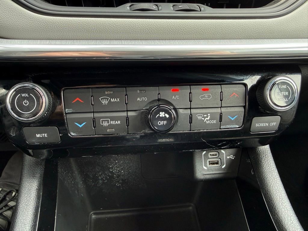 Used 2024 Jeep Compass Limited AWD/4WD image 20