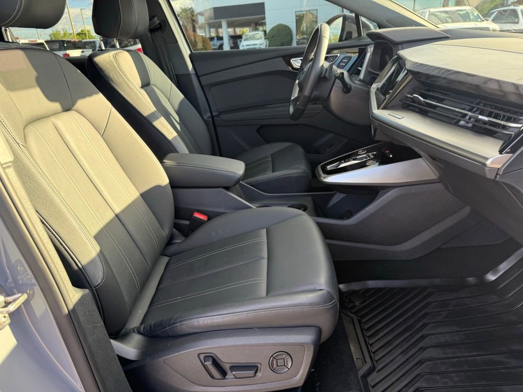 Used 2024 Audi Q4 e-tron Prestige w/ Black Optic Package image 13