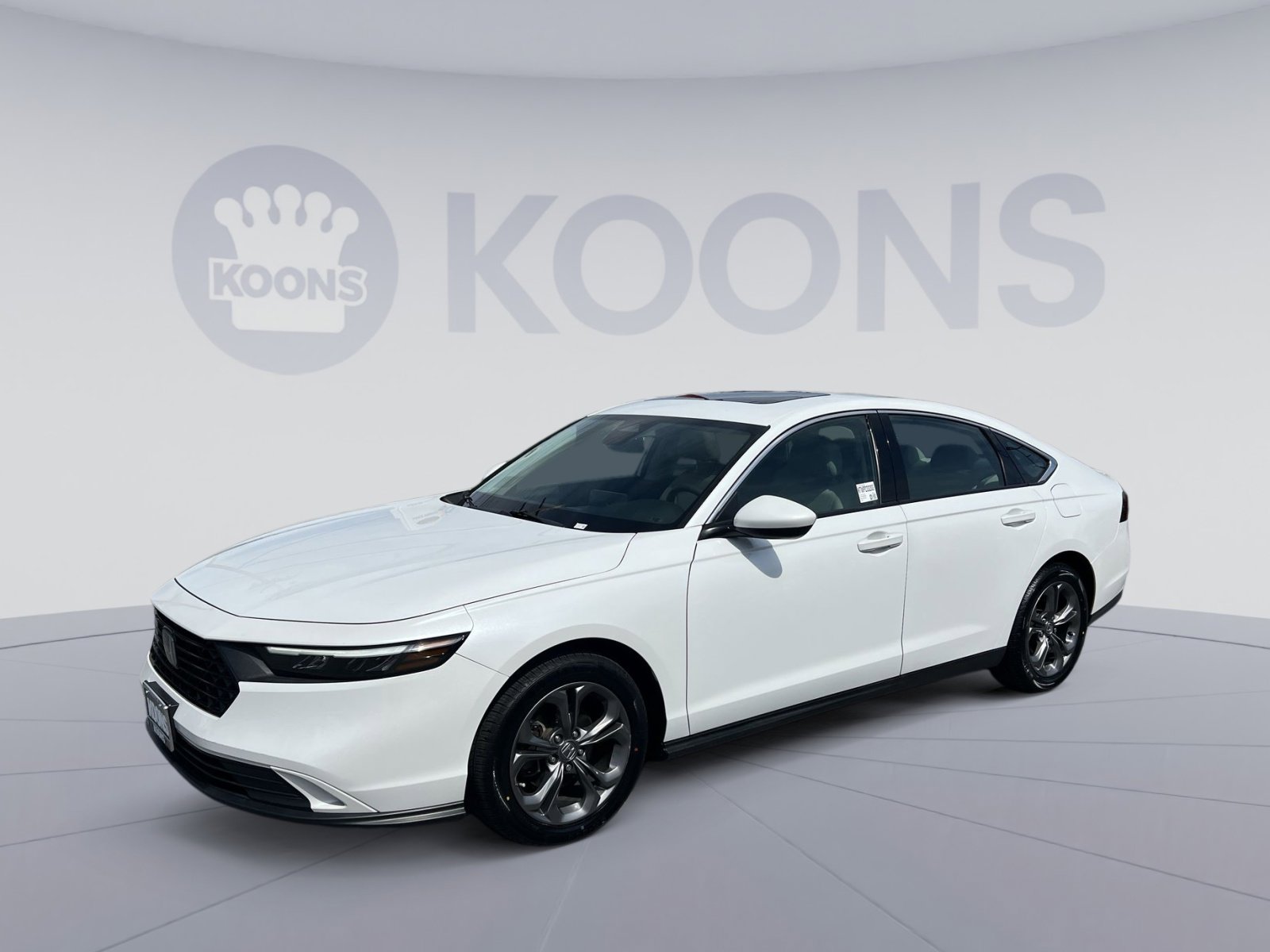 Used 2023 Honda Accord EX image 1