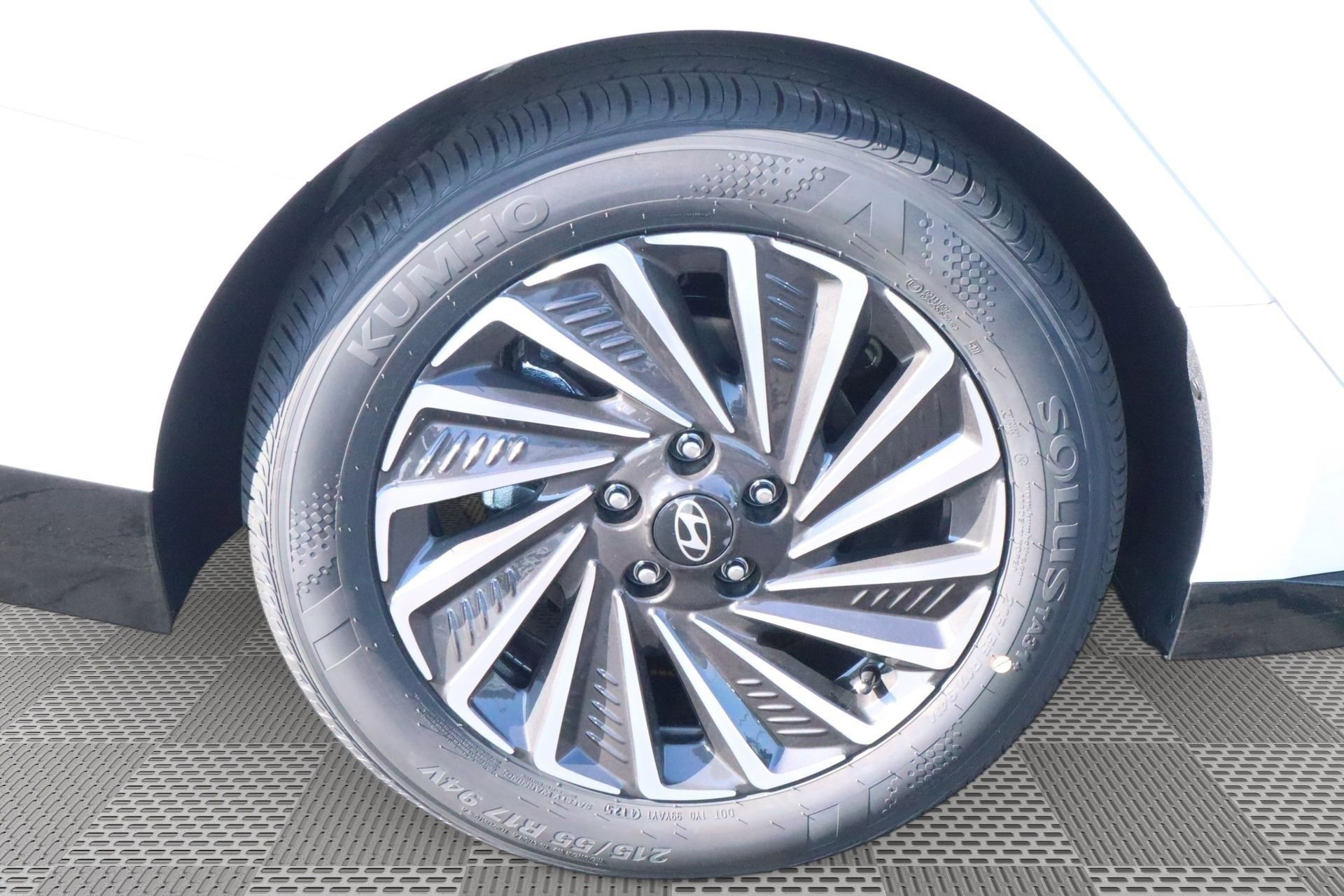 New 2026 Hyundai Sonata Limited FWD image 5