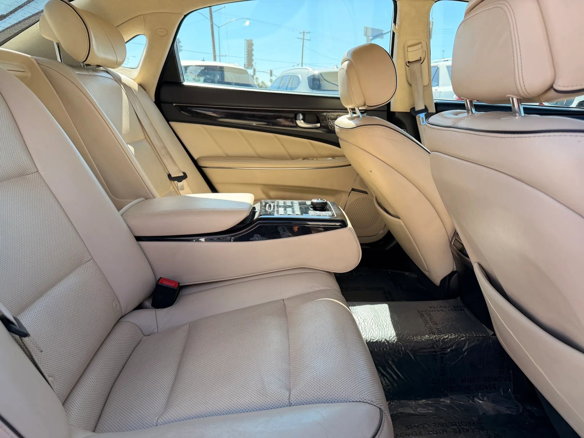 Used 2014 Hyundai Equus Signature image 35