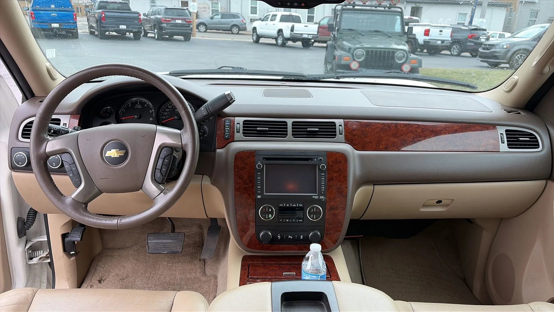 Used 2014 Chevrolet Tahoe LTZ image 17