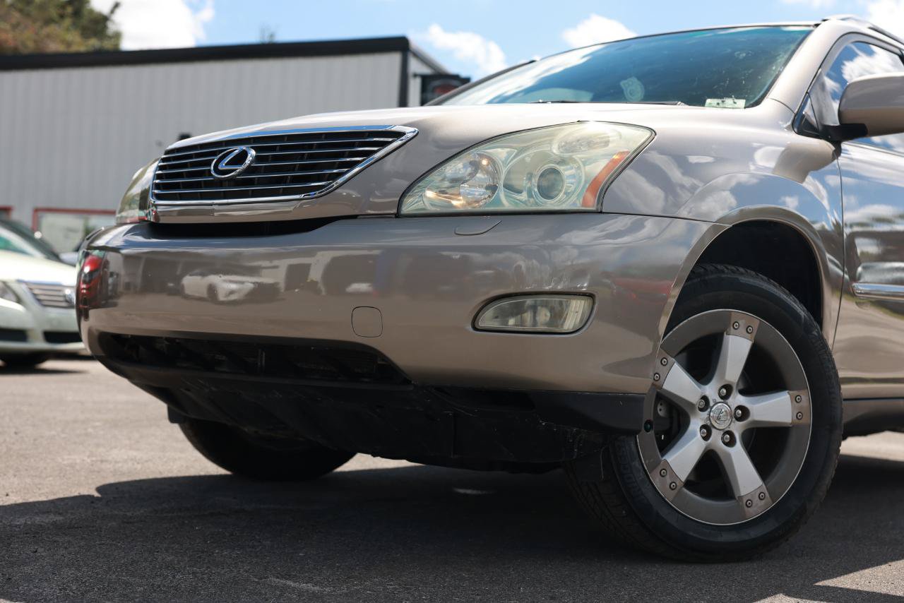 Used 2005 Lexus RX 330 w/ Premium Plus Pkg FWD image 24
