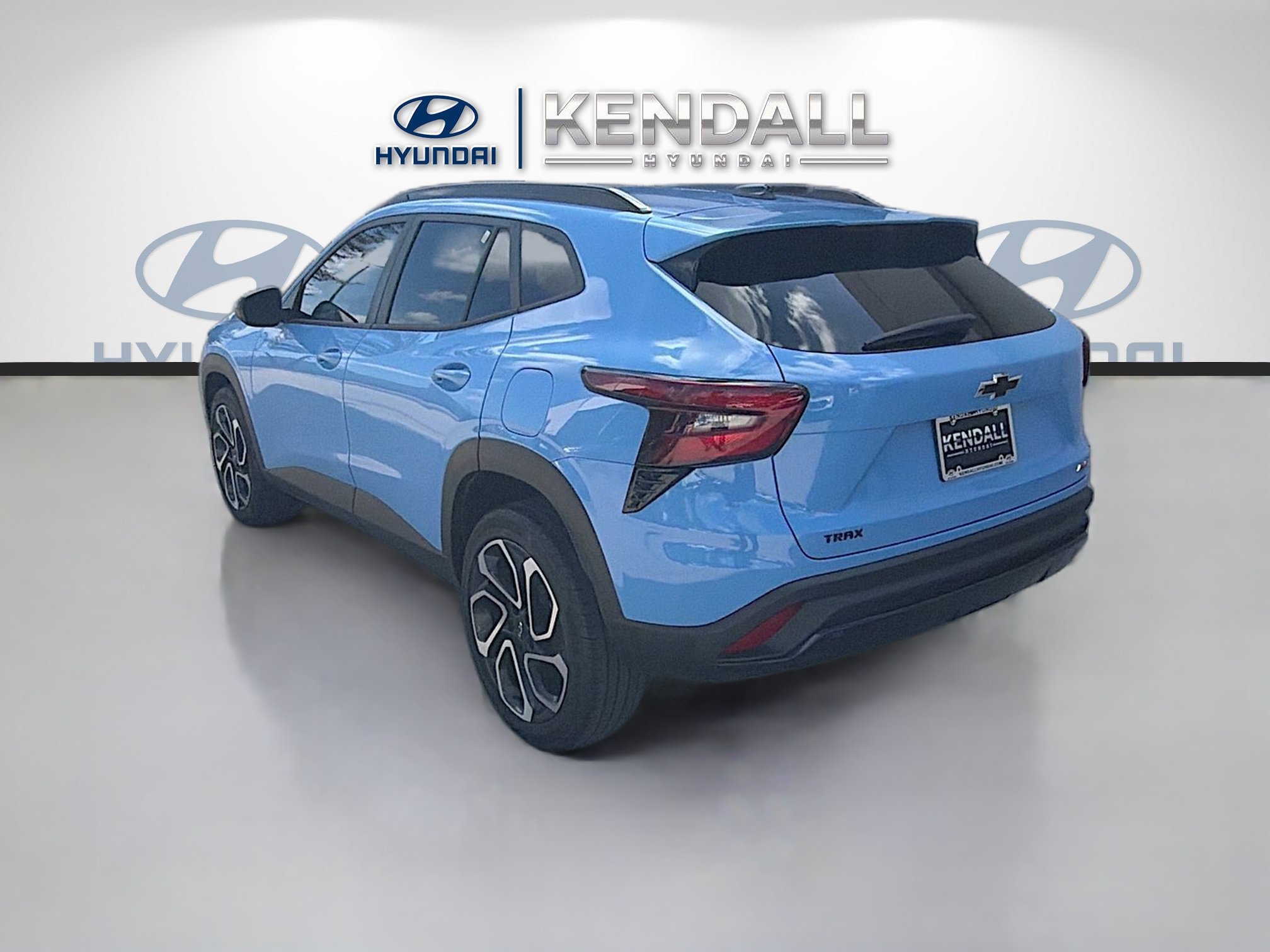 Used 2024 Chevrolet Trax RS FWD image 4