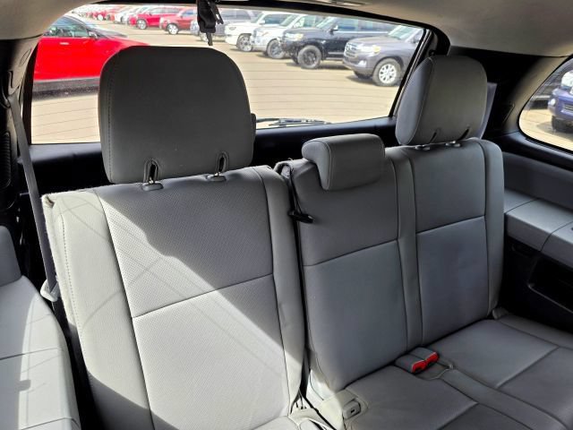 Used 2015 Toyota Sequoia Platinum AWD/4WD image 48