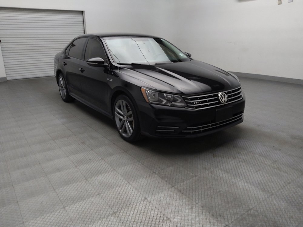 Used 2018 Volkswagen Passat 2.0T R-Line FWD image 13