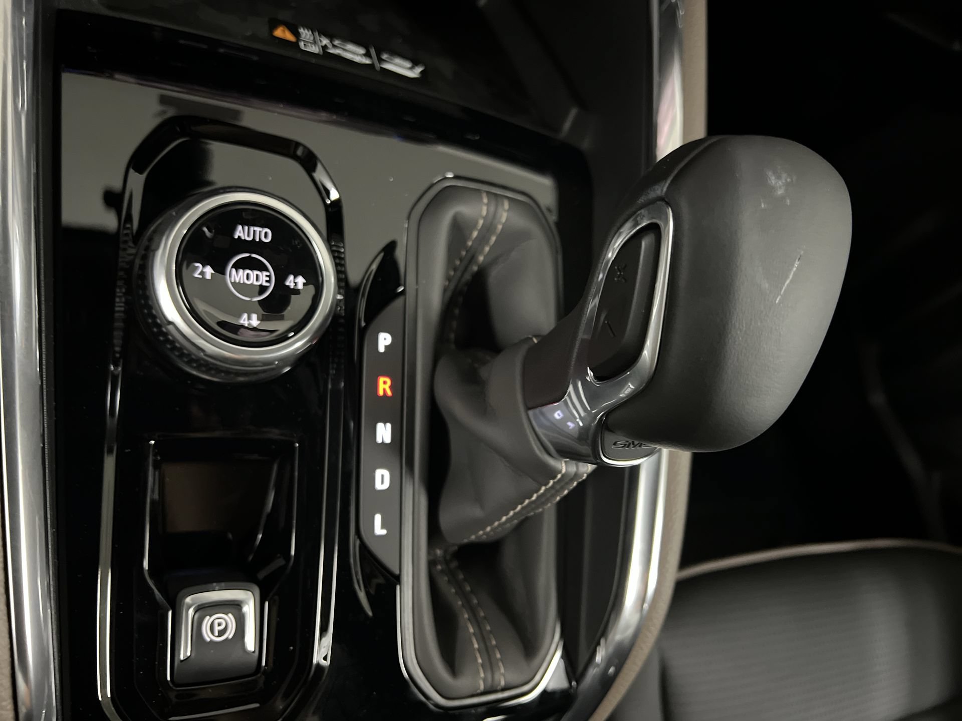 New 2026 GMC Canyon Denali AWD/4WD image 52