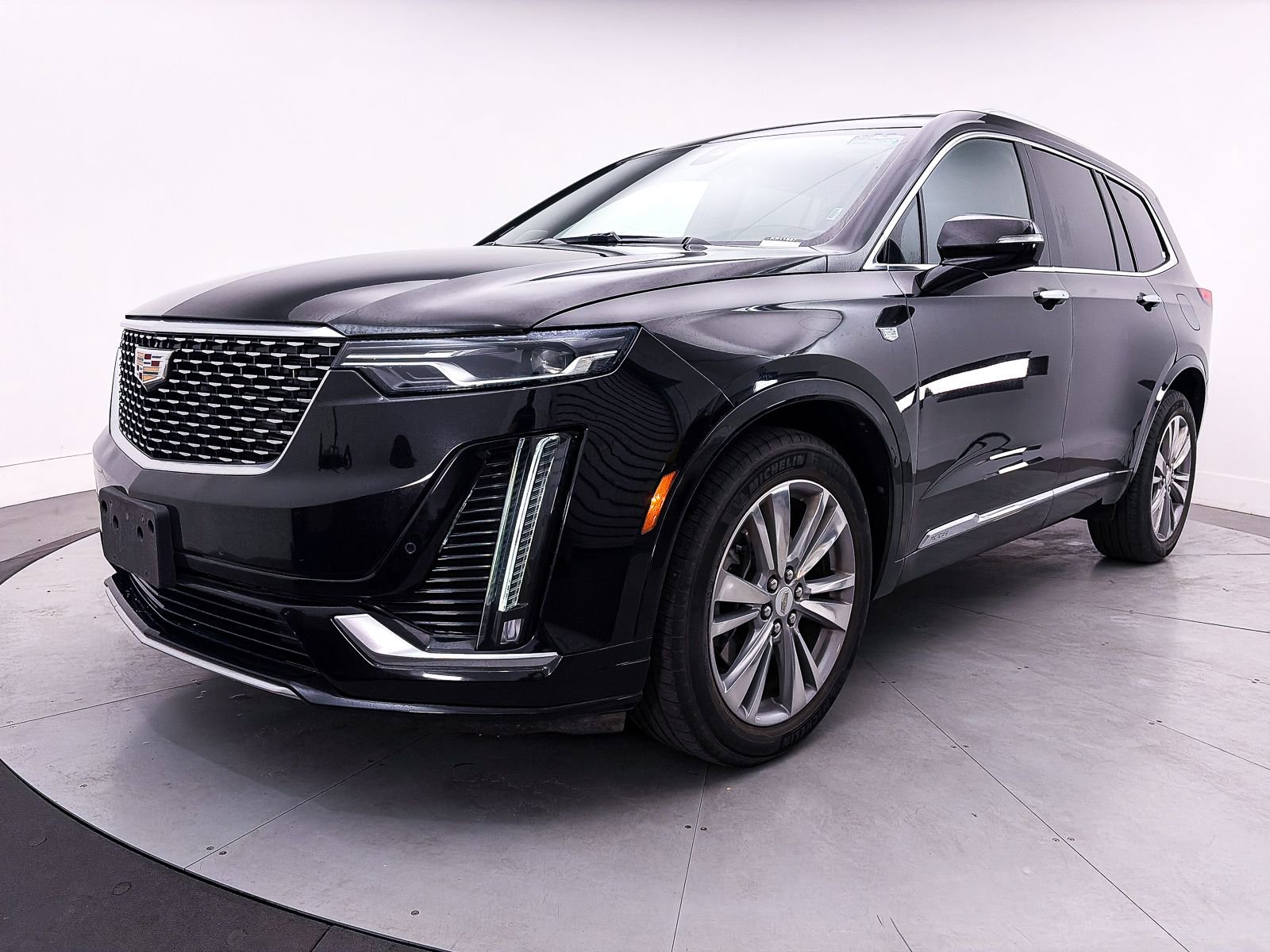 Used 2023 Cadillac XT6 Premium Luxury image 15