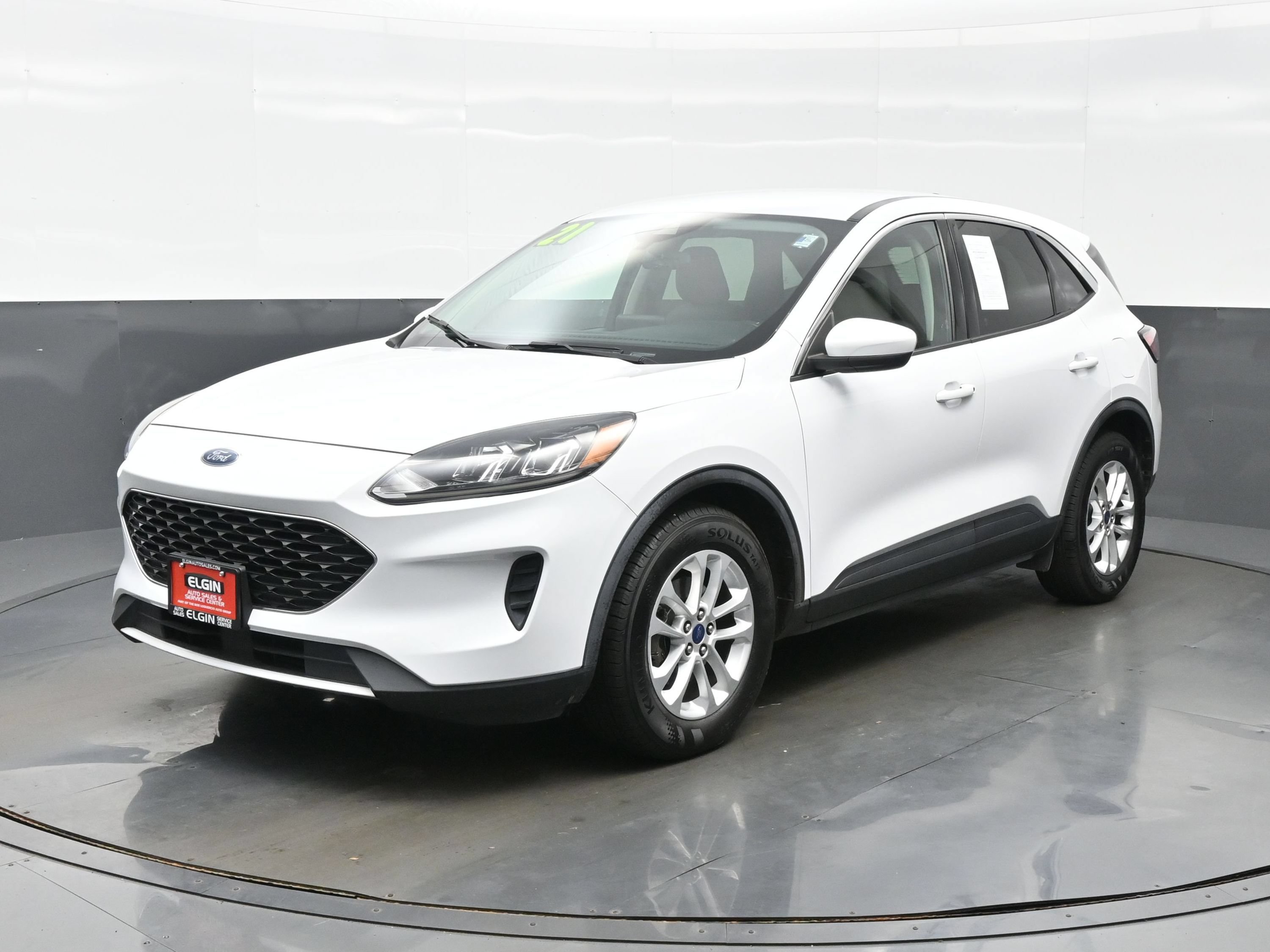 Used 2021 Ford Escape SE w/ Convenience Package FWD image 2