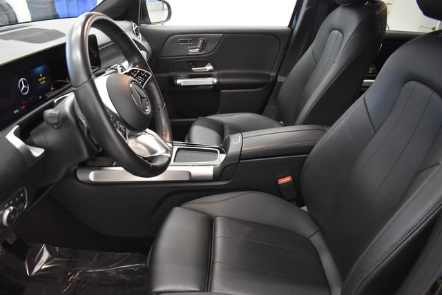 Used 2025 Mercedes-Benz GLB 250 4MATIC image 22