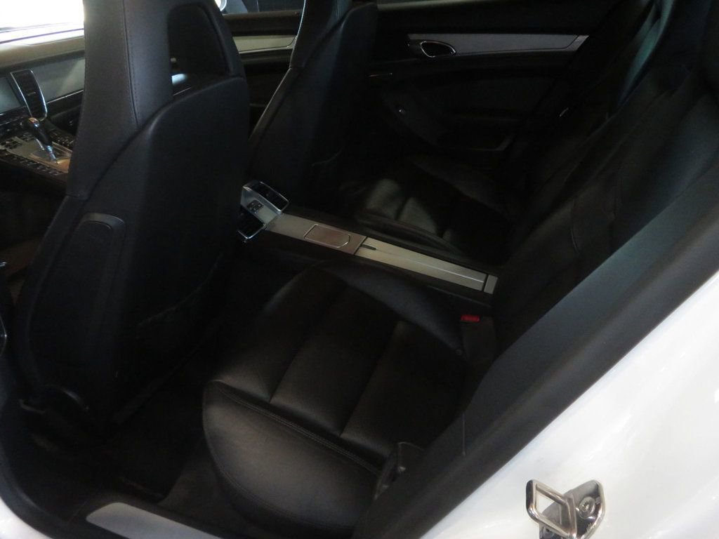 Used 2010 Porsche Panamera Turbo image 23