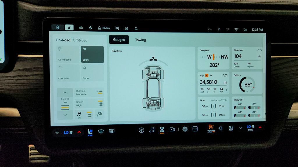 Used 2024 Rivian R1S Adventure AWD/4WD image 18