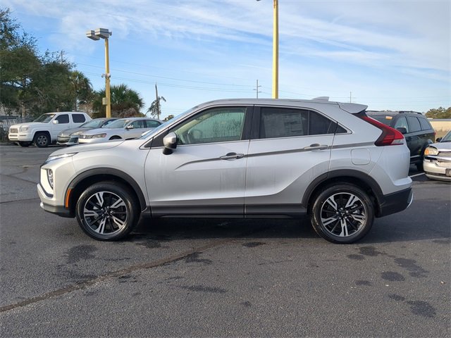 New 2025 Mitsubishi Eclipse Cross SE image 3