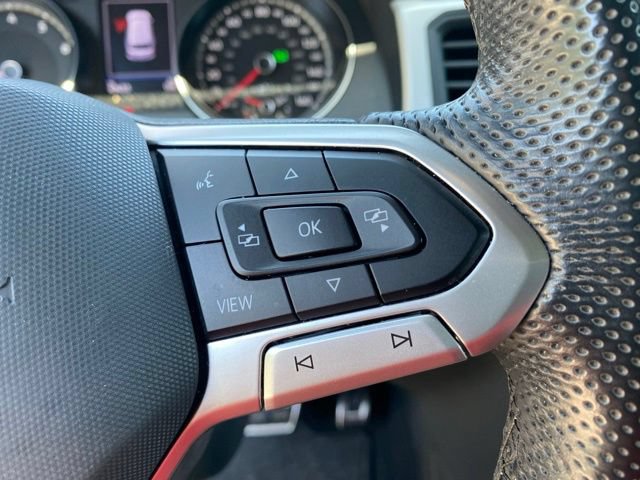 Used 2021 Volkswagen Atlas Cross Sport SE w/ Panoramic Sunroof Package FWD image 21