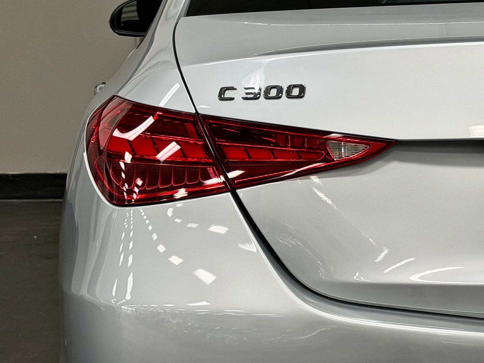 Used 2023 Mercedes-Benz C 300 4MATIC Sedan w/ Exclusive Trim Package image 13