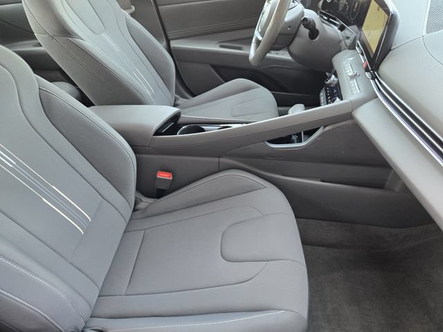 Certified 2024 Hyundai Elantra SEL w/ Convenience Package FWD image 8