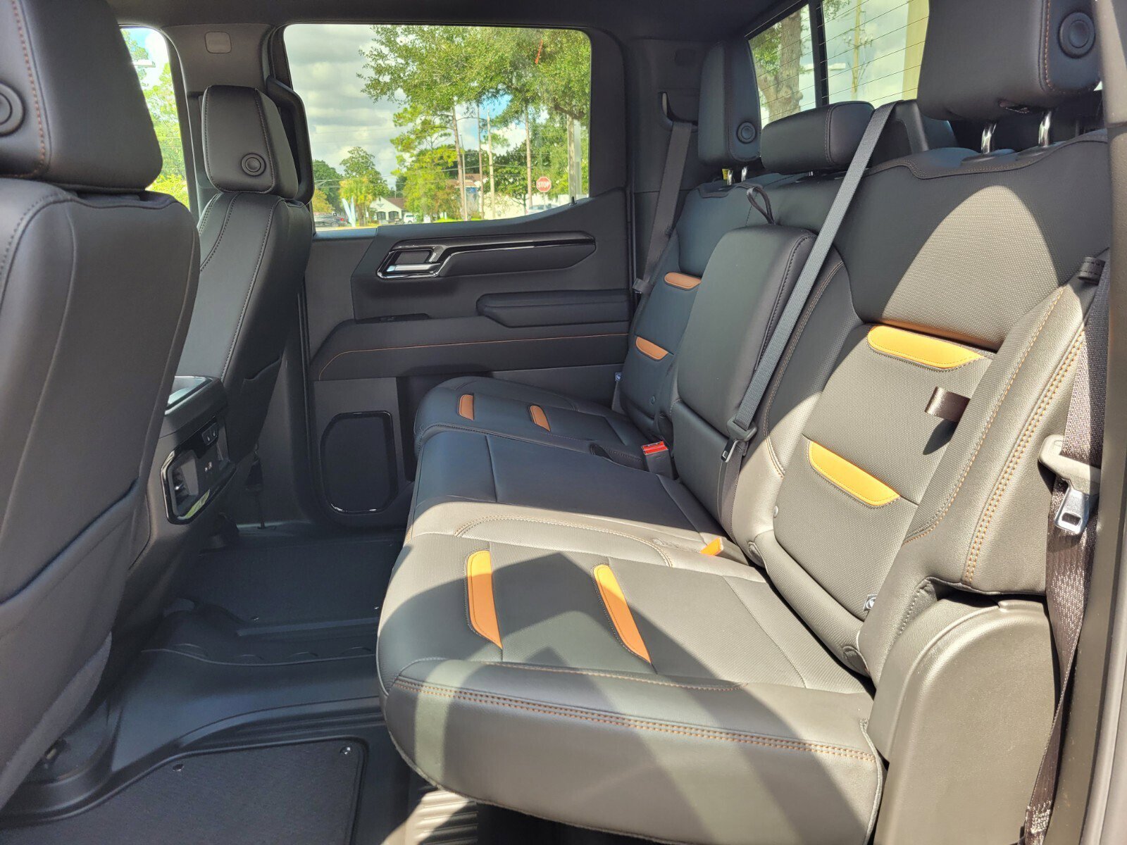 New 2026 GMC Sierra 1500 AT4 w/ AT4 Premium Package image 4