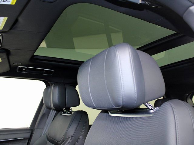 Used 2025 Land Rover Range Rover Autobiography AWD/4WD image 22