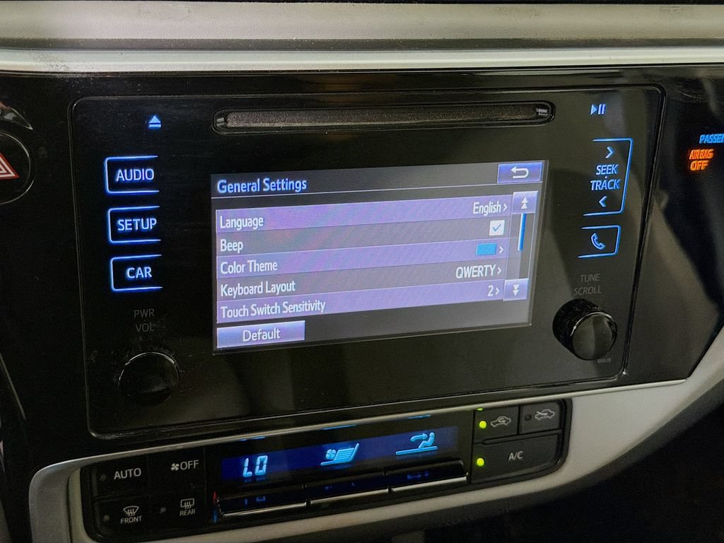 Used 2019 Toyota Corolla LE FWD image 16