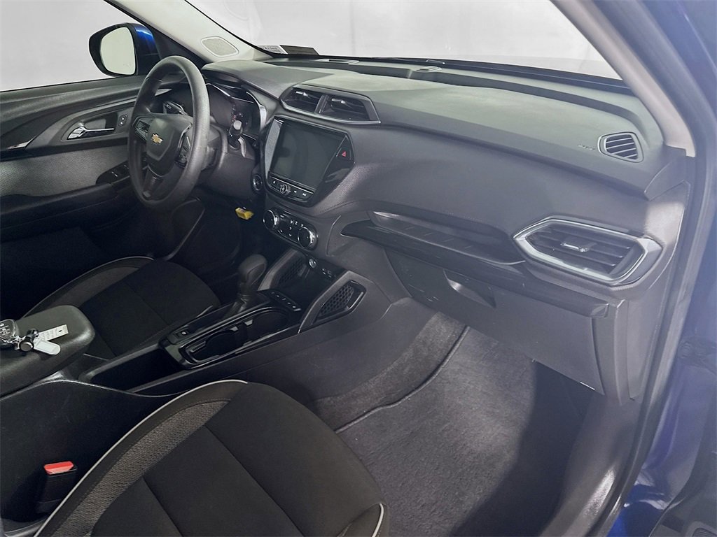 Used 2023 Chevrolet TrailBlazer LT w/ Convenience Package image 30