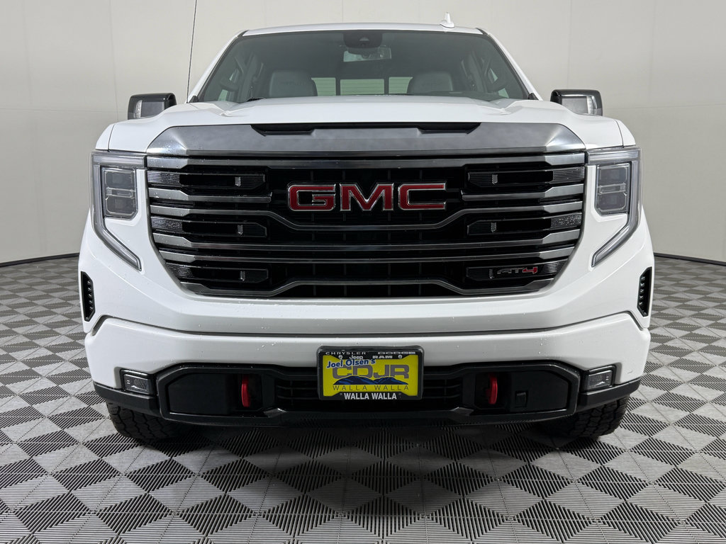 Used 2022 GMC Sierra 1500 AT4 w/ AT4 Preferred Package AWD/4WD image 3