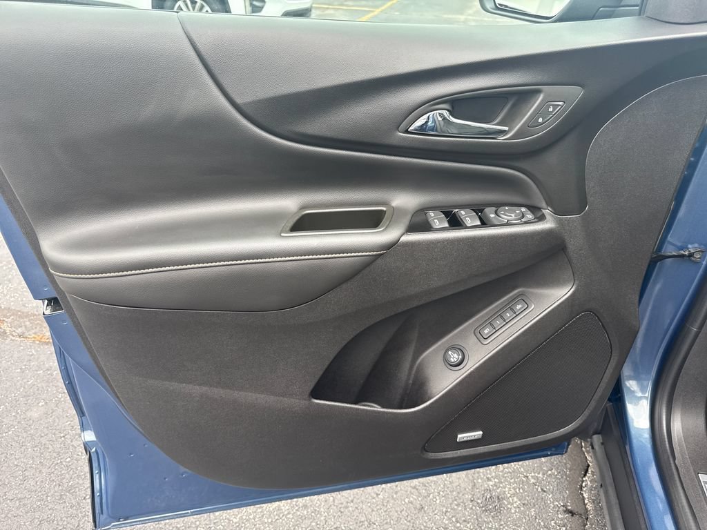 Certified 2024 Chevrolet Equinox Premier FWD image 13