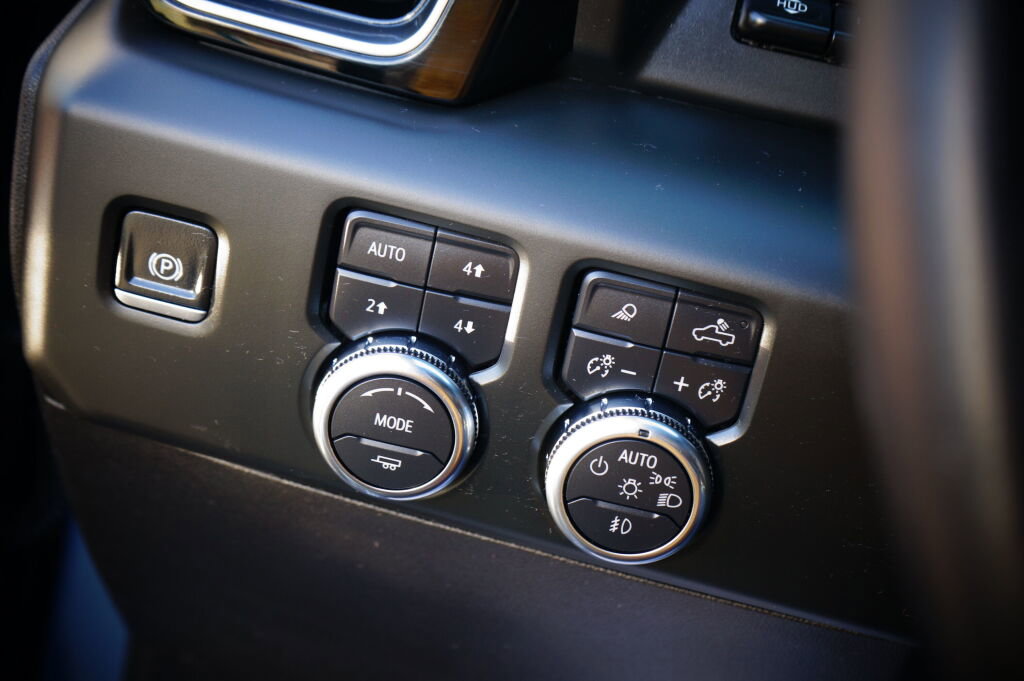 Used 2024 GMC Sierra 1500 Denali Ultimate image 27