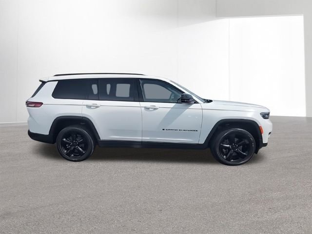 Used 2023 Jeep Grand Cherokee L Laredo AWD/4WD image 11