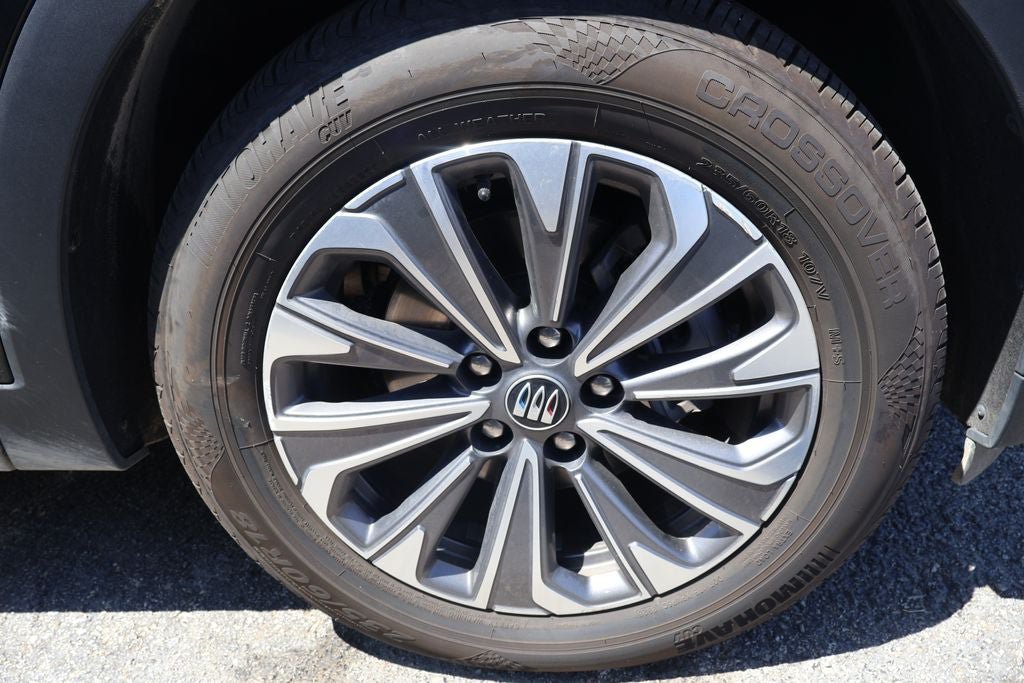 Used 2024 Buick Envision Preferred AWD/4WD image 13