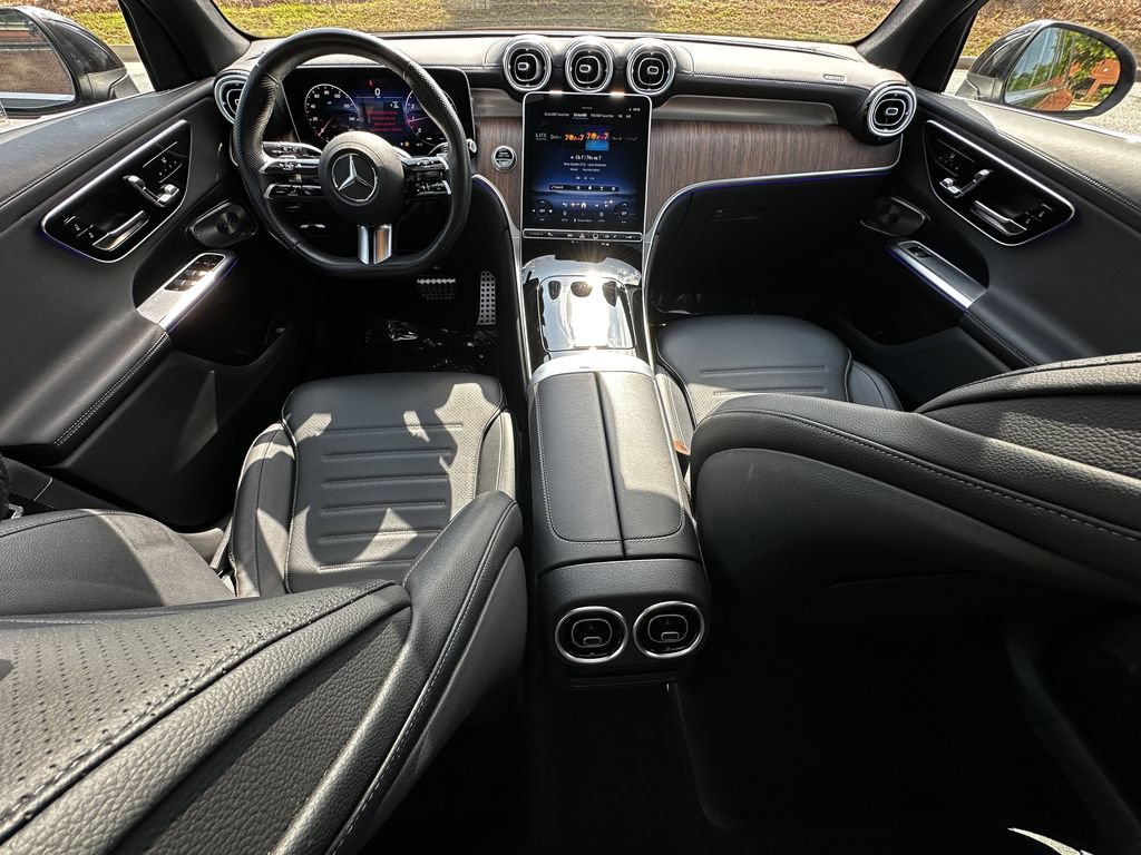 Certified 2025 Mercedes-Benz GLC 300 w/ AMG Line image 27
