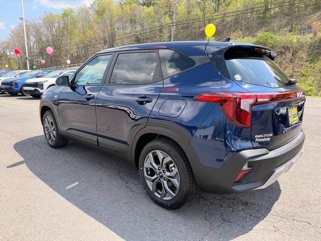 New 2026 Kia Seltos LX FWD image 5