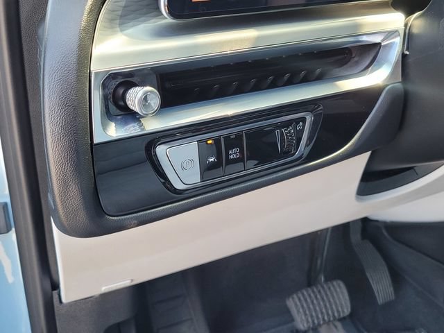 Used 2024 Cadillac Lyriq Sport RWD image 18