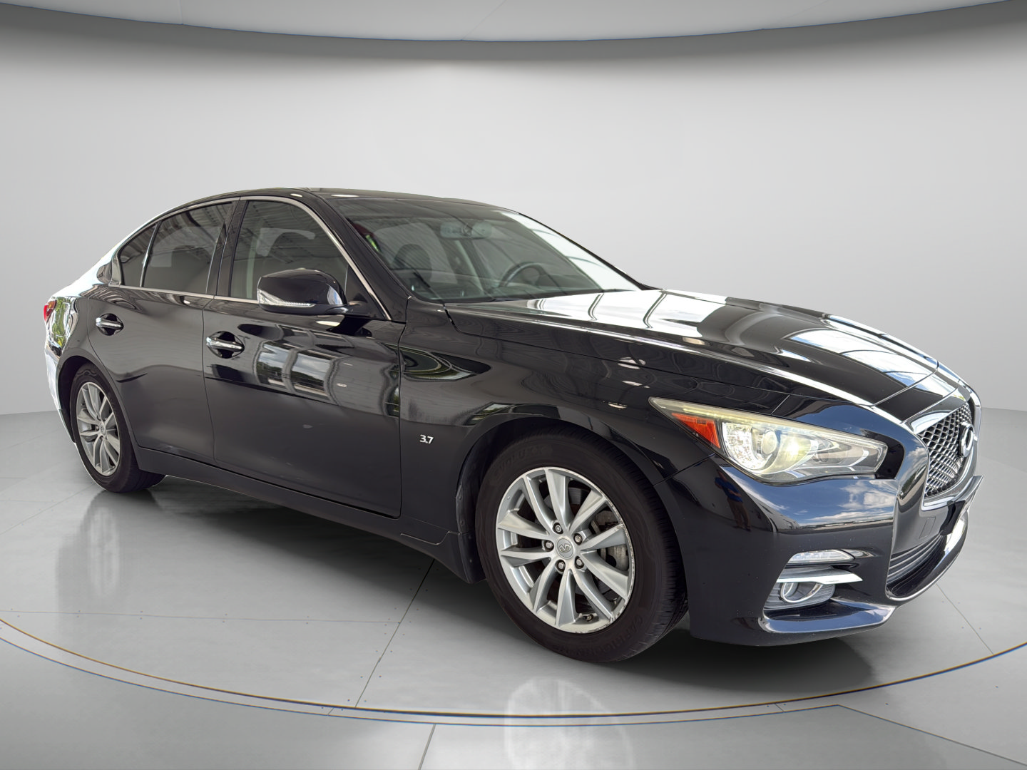 Used 2015 INFINITI Q50 Premium w/ Navigation Package RWD image 7