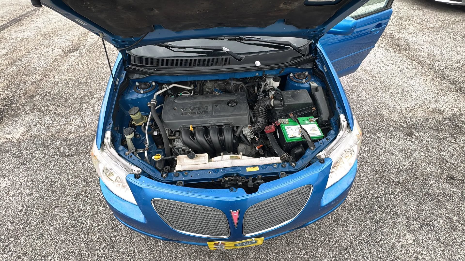 Used 2008 Pontiac Vibe w/ Sport Package FWD image 20