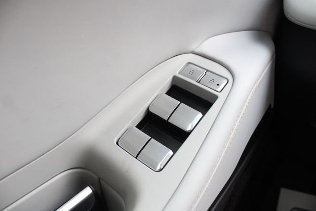 New 2027 Lincoln Navigator L Black Label w/ Black Label Special Edition AWD/4WD image 7