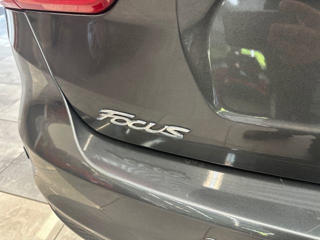 Used 2016 Ford Focus Titanium FWD image 7
