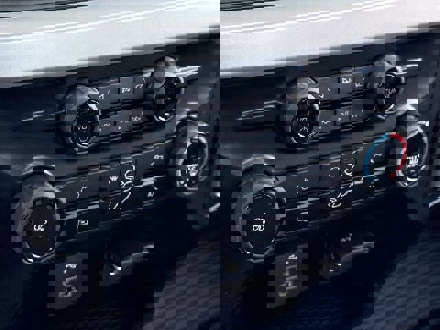 New 2024 Ford F550 4x4 Regular Cab Super Duty image 18