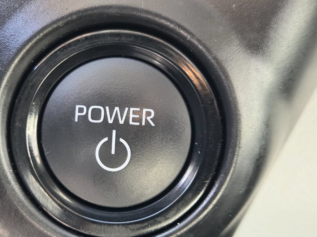 Used 2025 Toyota Sienna XLE FWD image 22