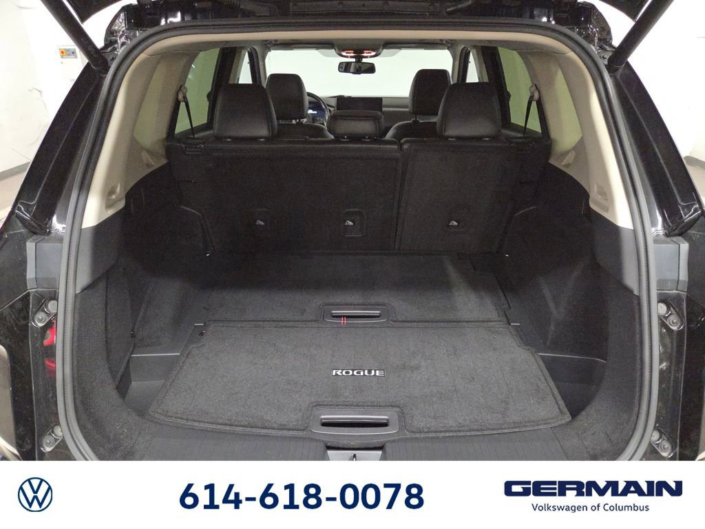 Used 2024 Nissan Rogue Platinum image 26