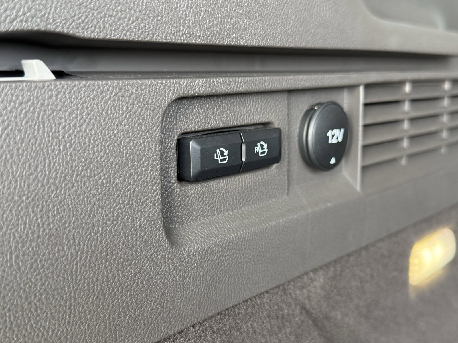 Used 2023 Lincoln Nautilus Reserve w/ Equipment Group 202A image 36