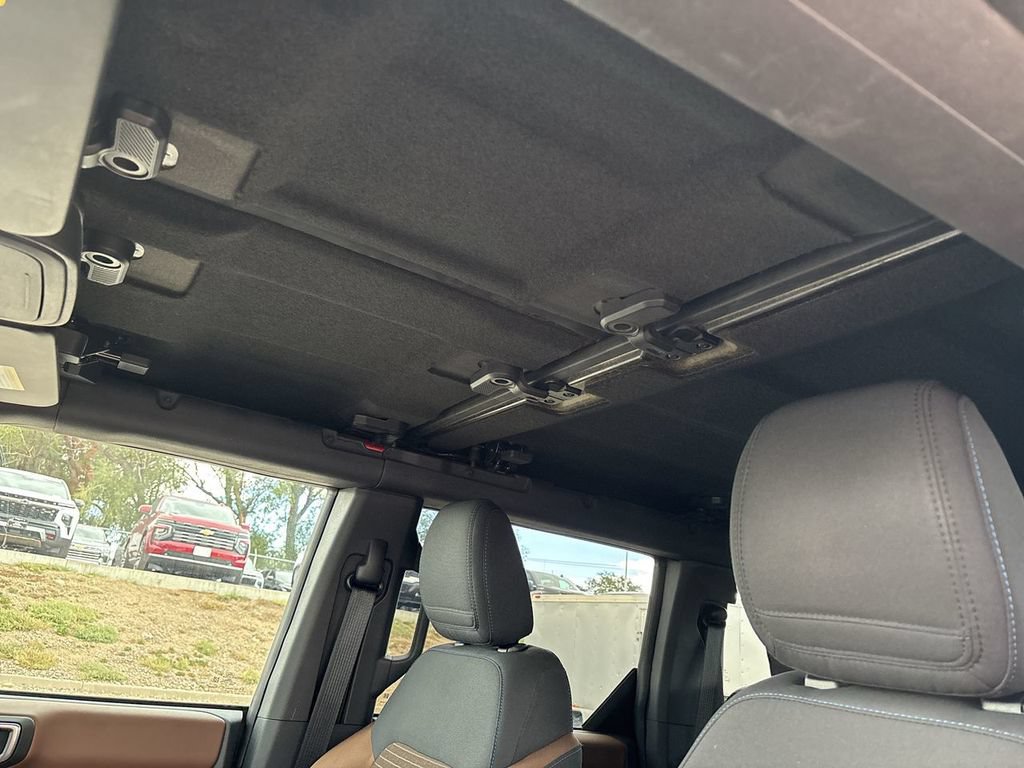 Used 2022 Ford Bronco Outer Banks AWD/4WD image 24
