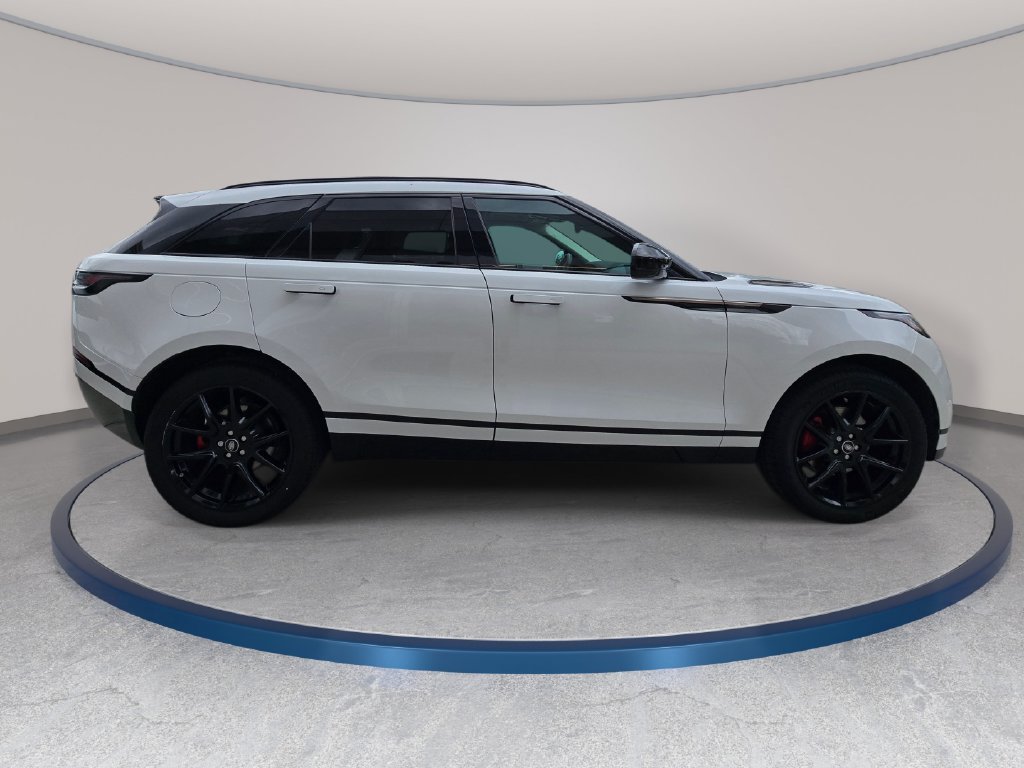 Certified 2025 Land Rover Range Rover Velar Dynamic SE AWD/4WD image 4