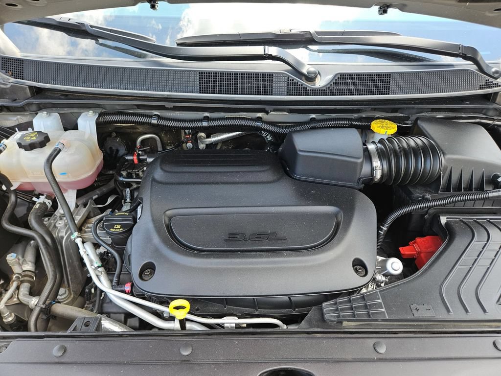 Used 2025 Chrysler Pacifica Select FWD image 22