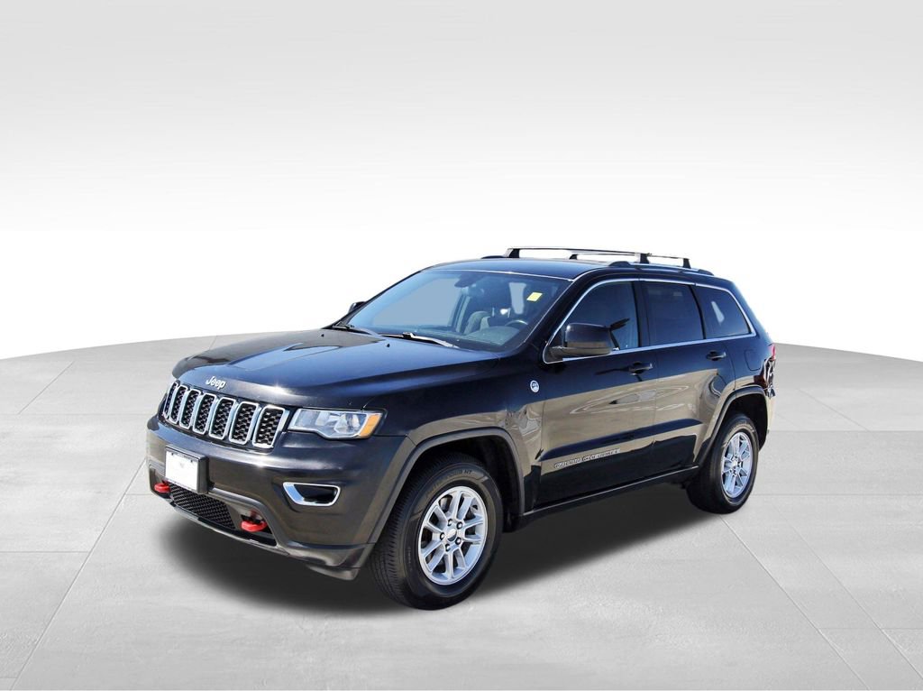 Used 2018 Jeep Grand Cherokee Laredo image 2