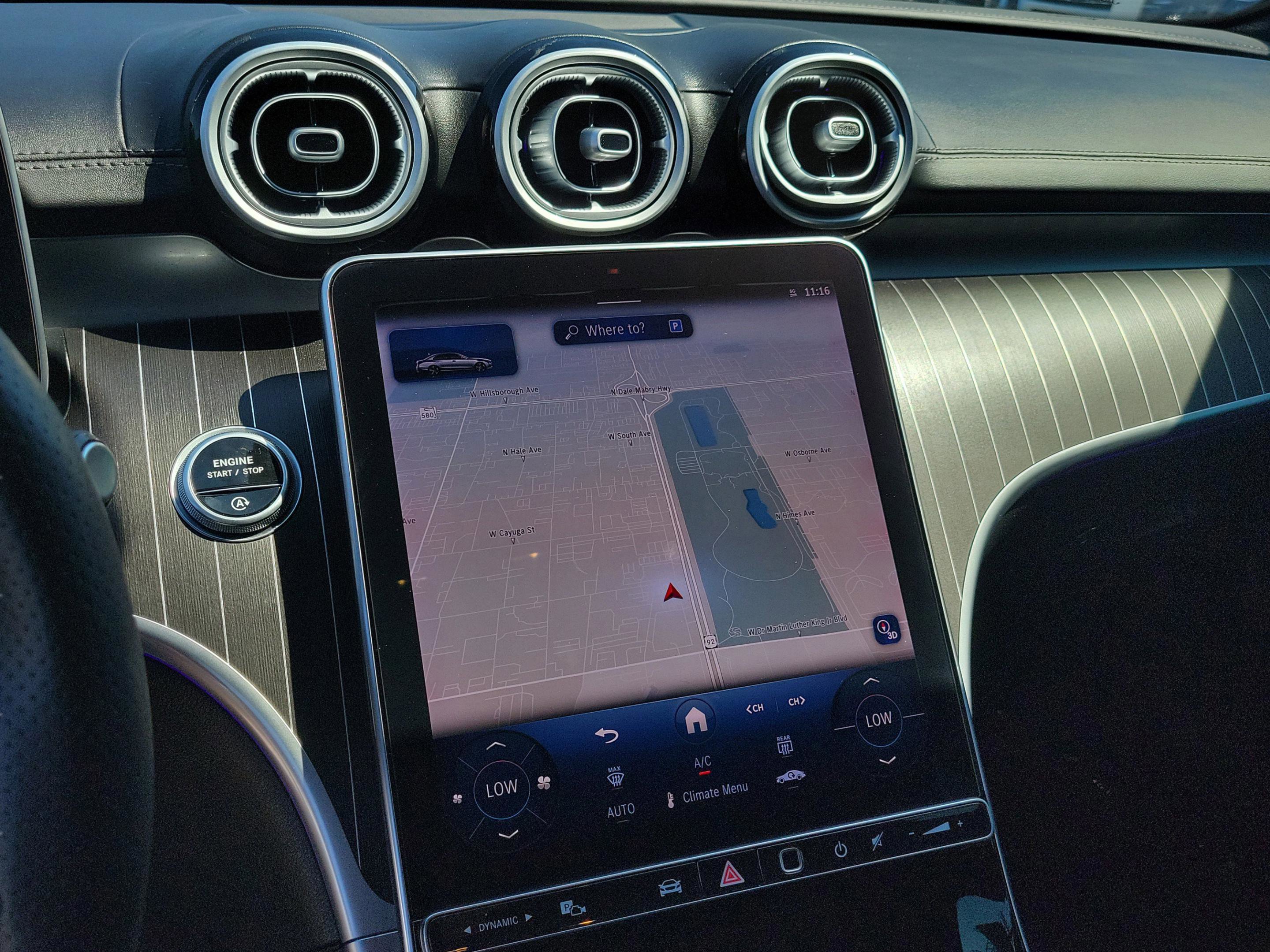 Used 2025 Mercedes-Benz C 300 Sedan image 27