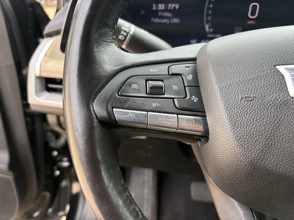 Used 2024 Cadillac XT4 Luxury w/ Cold Weather Package image 15