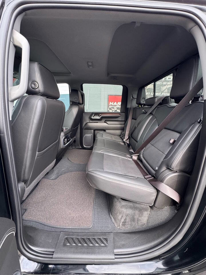 Used 2024 GMC Sierra 3500 Denali w/ Technology Package image 23